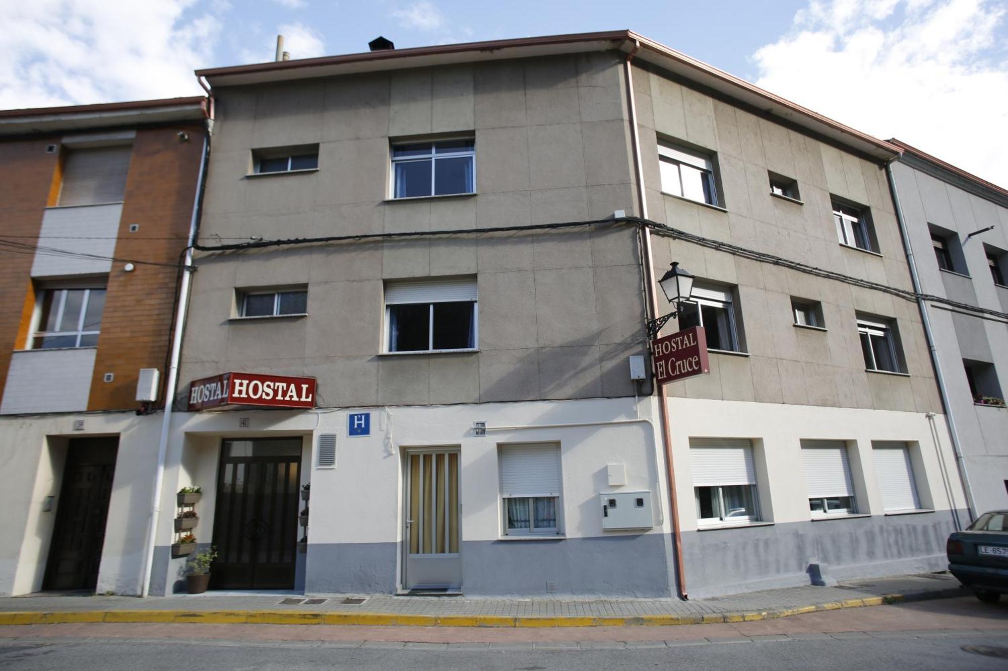 Hostal Cruce Villafranca Del Bierzo Exterior photo